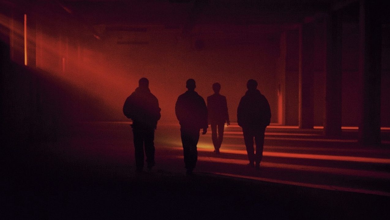 ถึงเวลาล่า : เกมเอาชีวิตรอดของเด็กแสบ เมื่อมิตรภาพต้องสู้กับฝูงหมาป่า