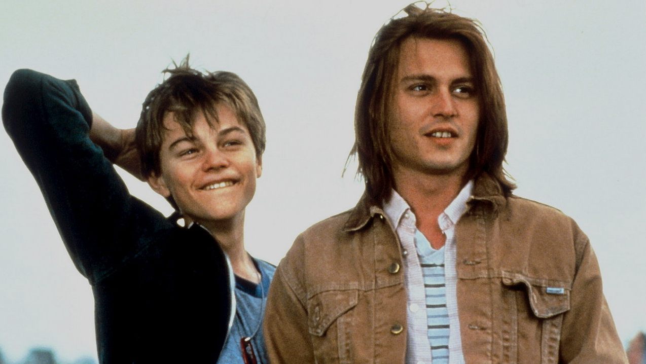 เมื่อชีวิตถูกตีกรอบ: รีวิว ‘รักแท้เลือกไม่ได้’ (What's Eating Gilbert Grape) หนังที่ทำให้คุณซาบซึ้งในทุกความสัมพันธ์